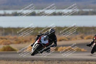 media/Dec-18-2022-SoCal Trackdays (Sun) [[8099a50955]]/Turn 14 (940am)/